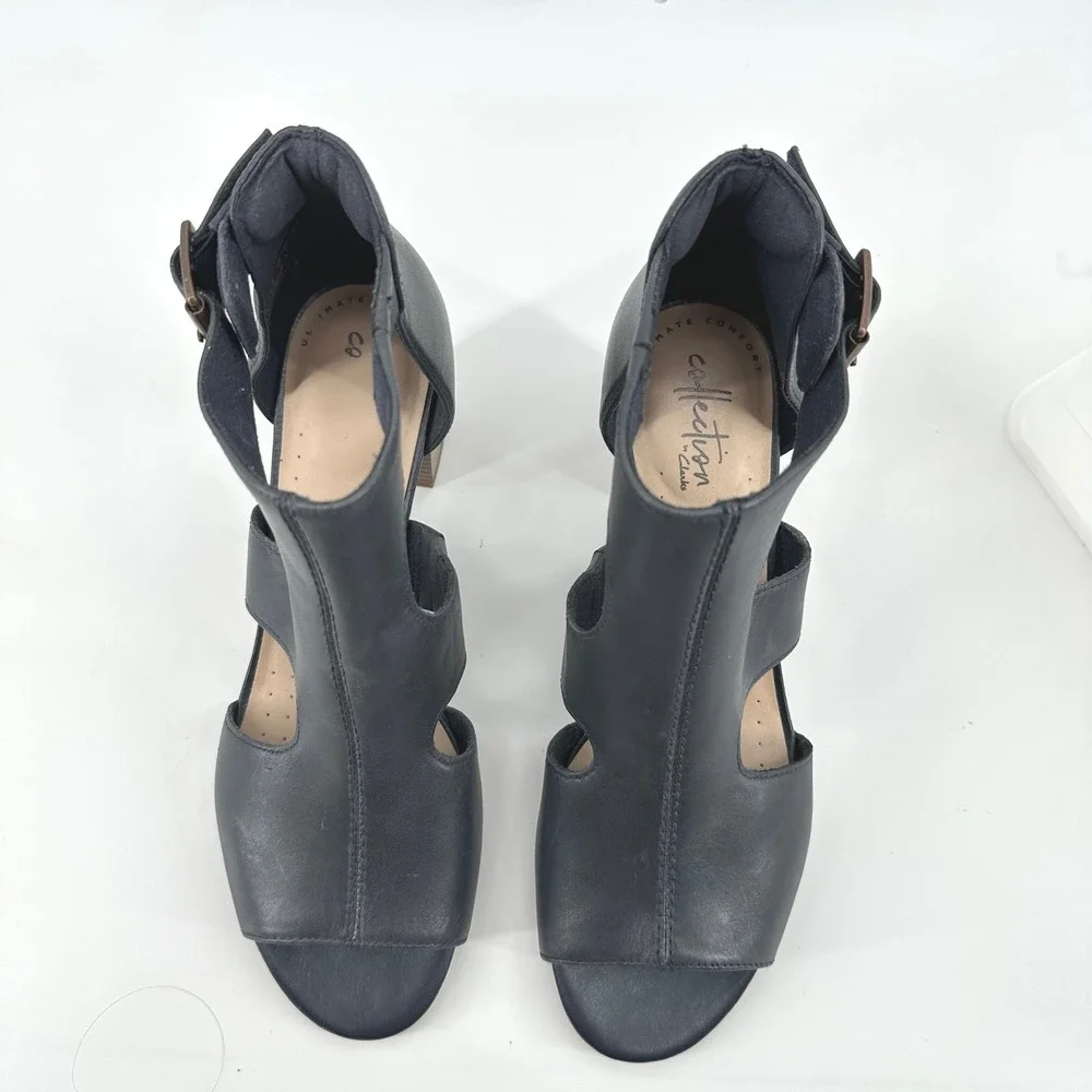 Clarks Deva Heidi Sandals Womens 7.5 Navy Blue Leather Block Heel Comfort - Picture 2 of 9